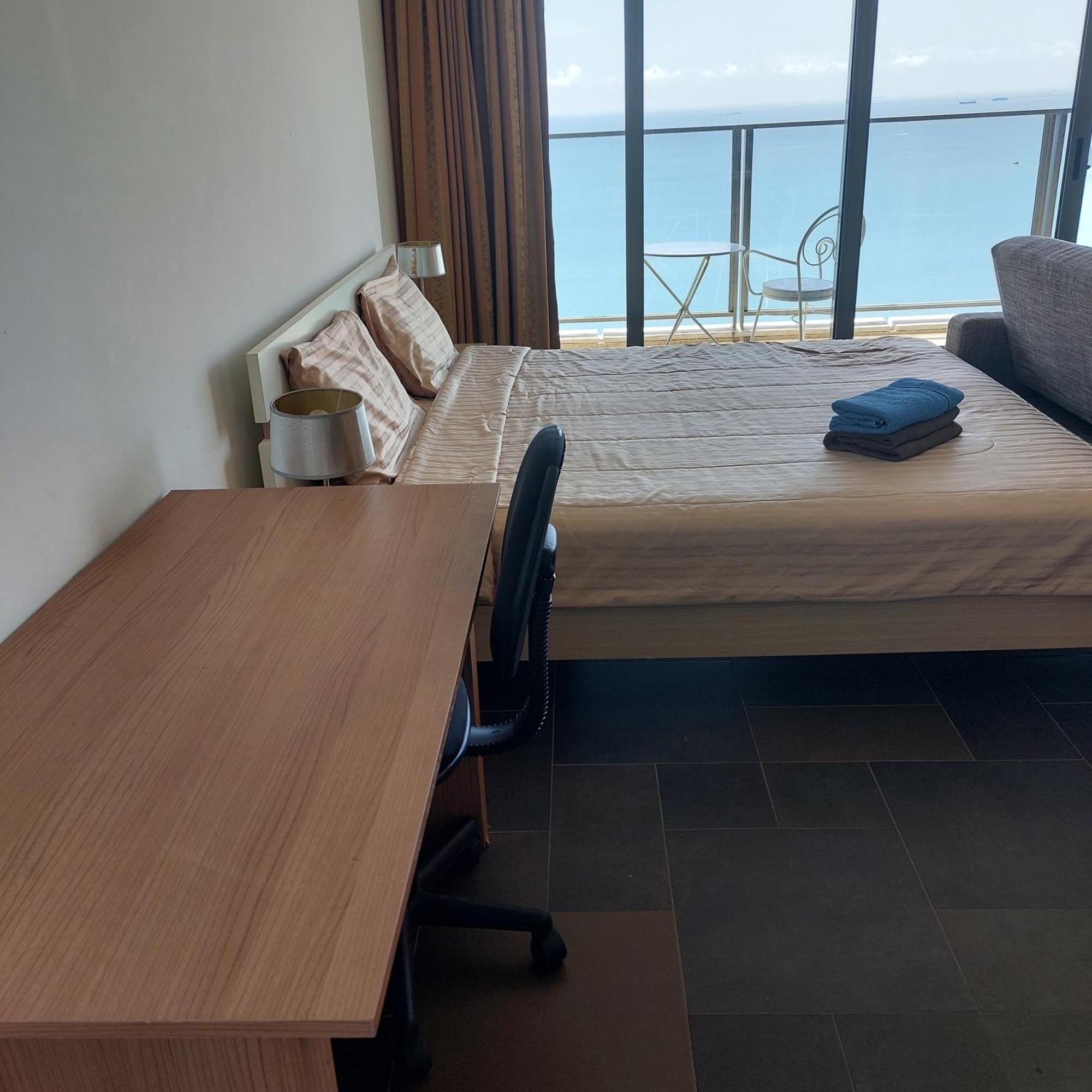 Sea View Apartment In Pattaya ภายนอก รูปภาพ